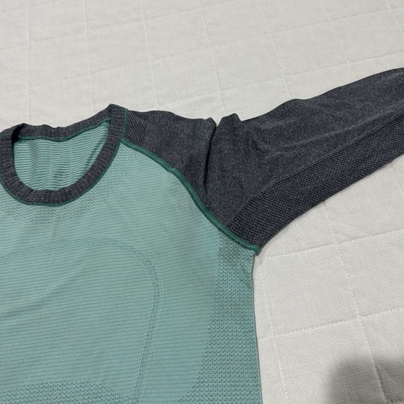 Lululemon Swiftly Tech Long Sleeve Shirt - Picture 8 of 13